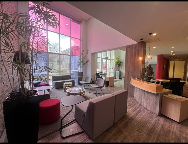 424M² OFFICE TO LET IN SANDTON CENTRAL